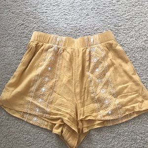 american eagle soft shorts, yellow, size small